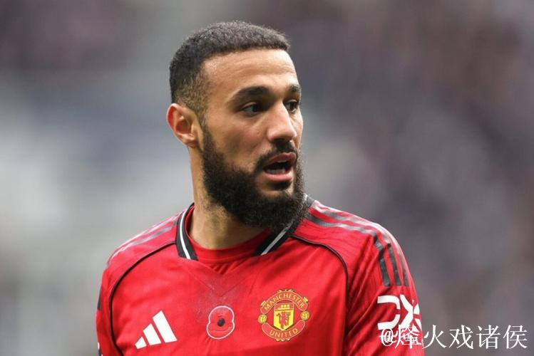 曼联随队:马兹拉维无缘出战伯恩茅斯,因摩洛哥足协拒绝批准 曼联随队:马兹拉维无缘出战伯恩茅斯,因摩洛哥足协拒绝批准