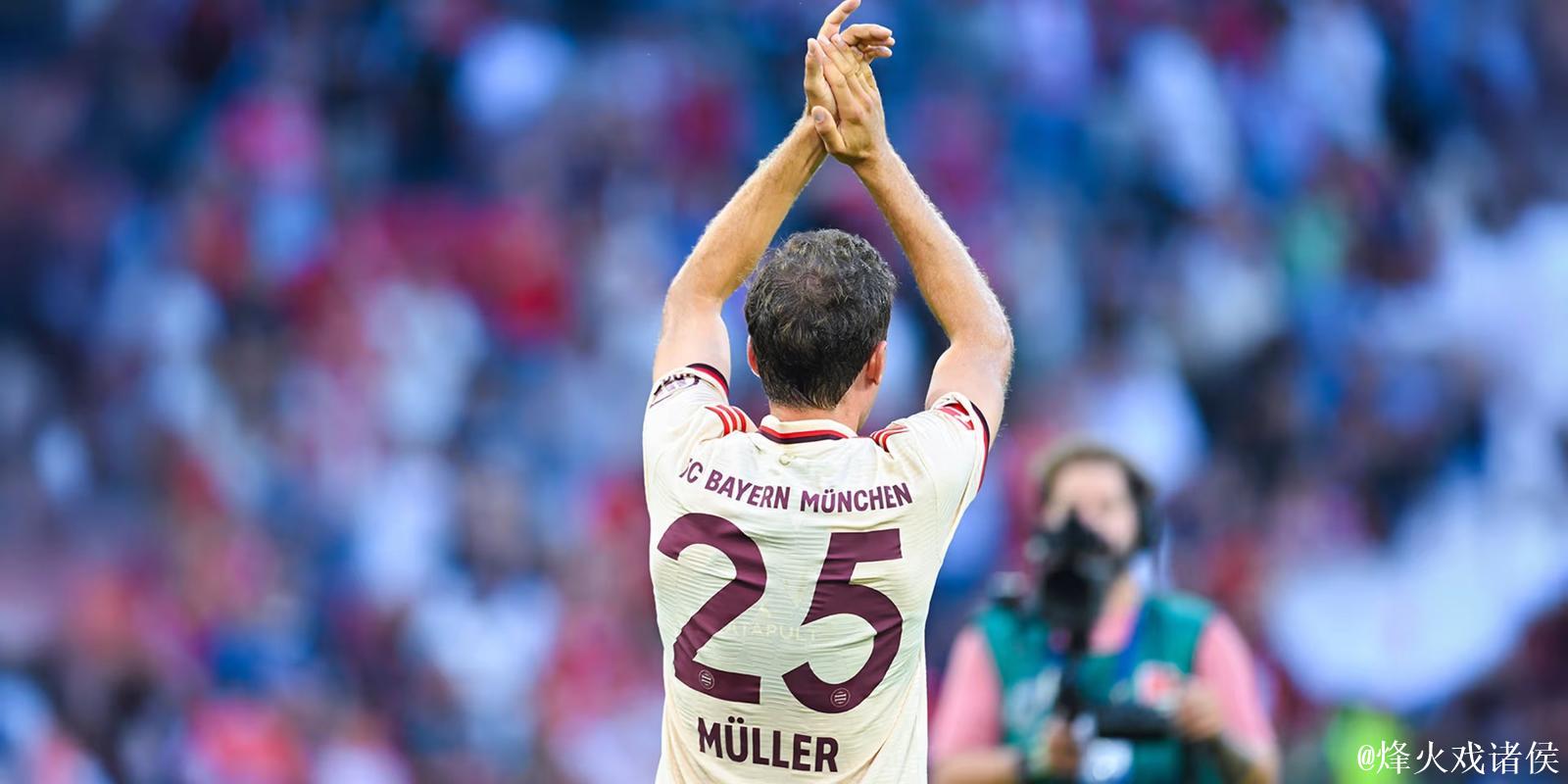 埃贝尔幽默表示:看球时我沉默寡言,而穆勒总是滔滔不绝 埃贝尔幽默表示:看球时我沉默寡言,而穆勒总是滔滔不绝